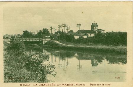 Pont sur le canal