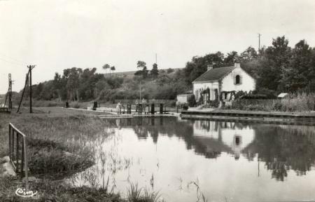 La Chaussée-sur-Marne  l'écluse